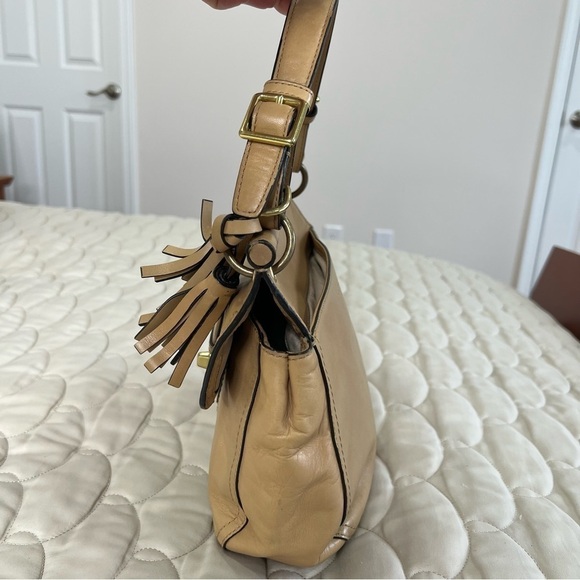 Vintage Coach Willis Tan Leather Handbag - Picture 3 of 14